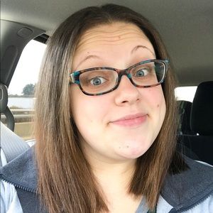 Meet your Posher, Britnee